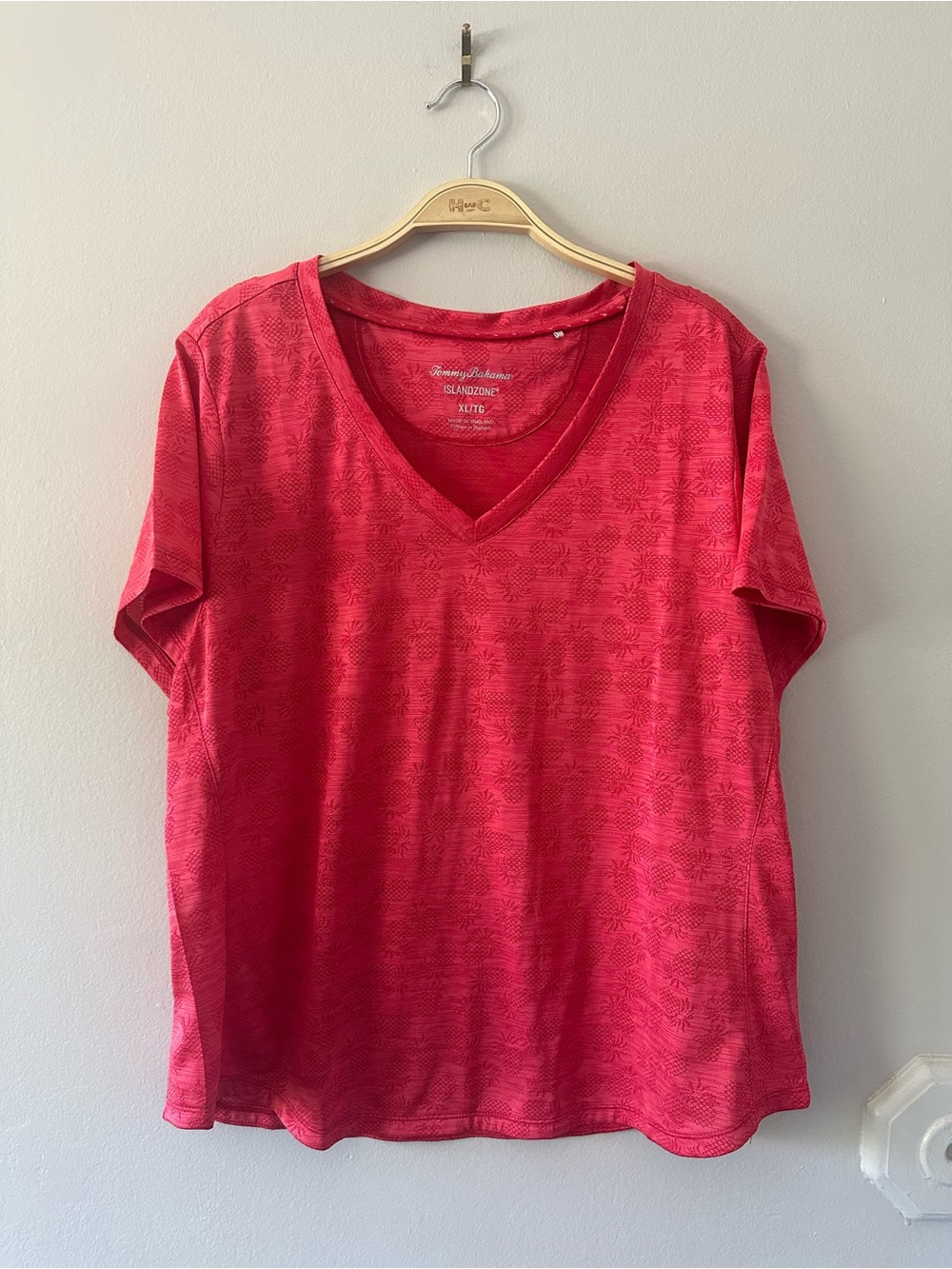 Tommy Bahama V-Neck Short Sleeve Top